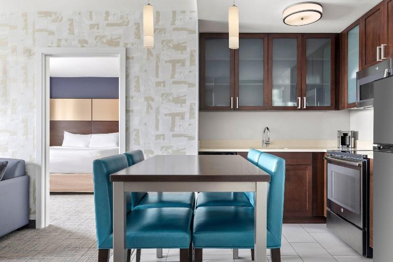 Residence Inn NYC The Bronx at Metro Center Atrium - Oda