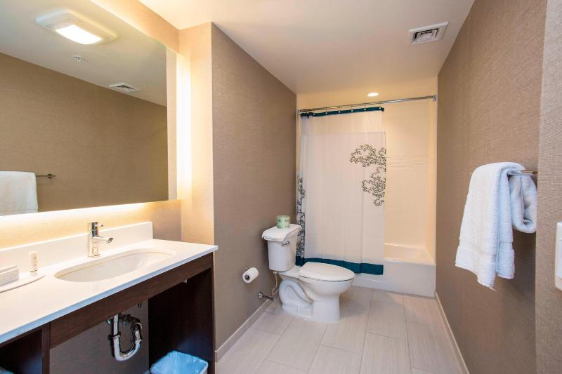 Residence Inn NYC The Bronx at Metro Center Atrium - Oda