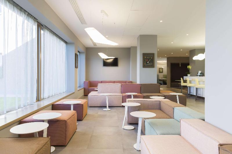 Hampton By Hilton Rome East - Lobi