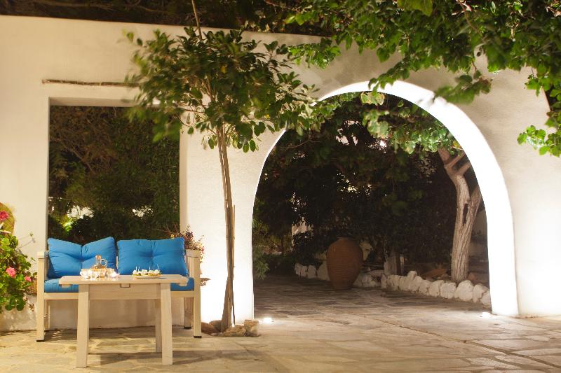 Naxian Queen Luxury Villas & Suites - Havuz