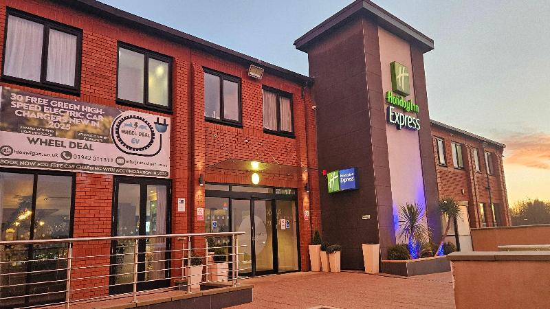 Holiday Inn Express Wigan - Genel