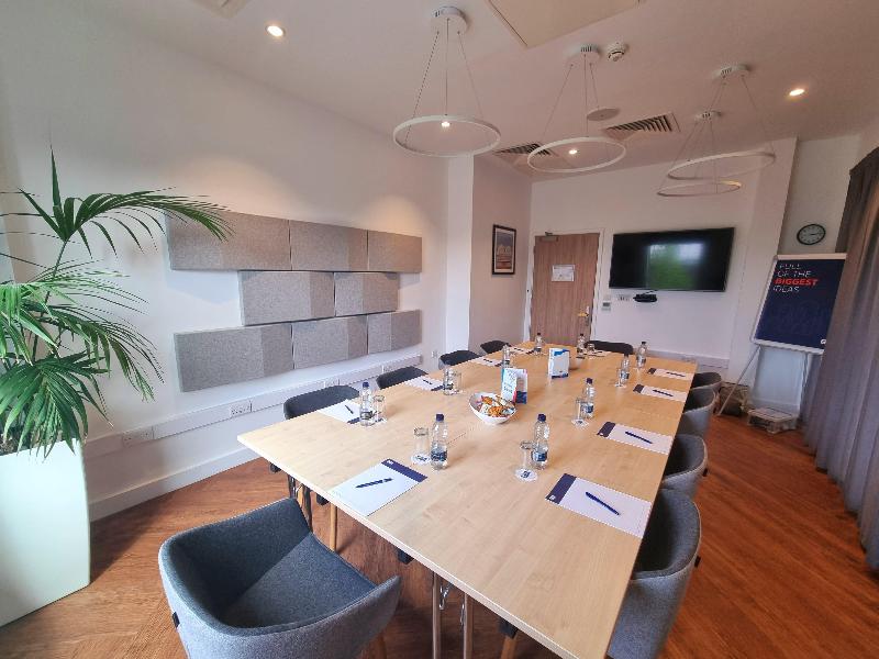 Holiday Inn Express Stockport - Toplantı