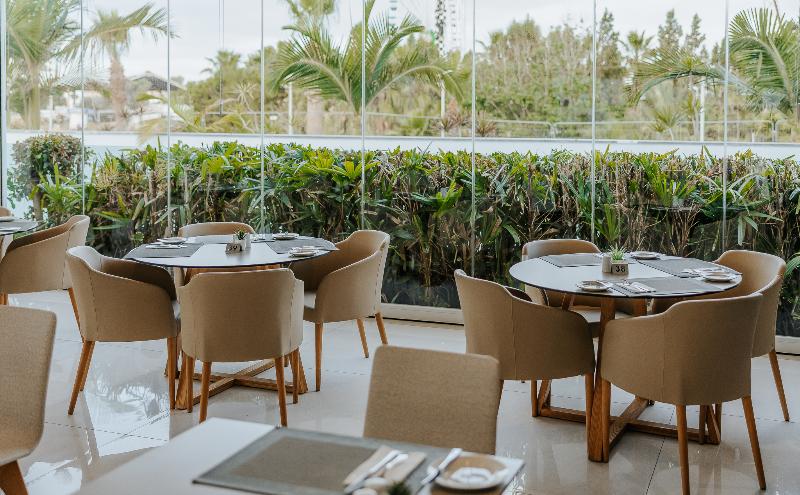 Tasia Maris Seasons - Restoran