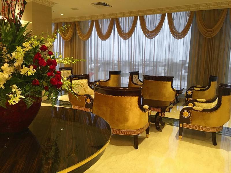 Myko Hotel and Convention Center Makassa - Lobi