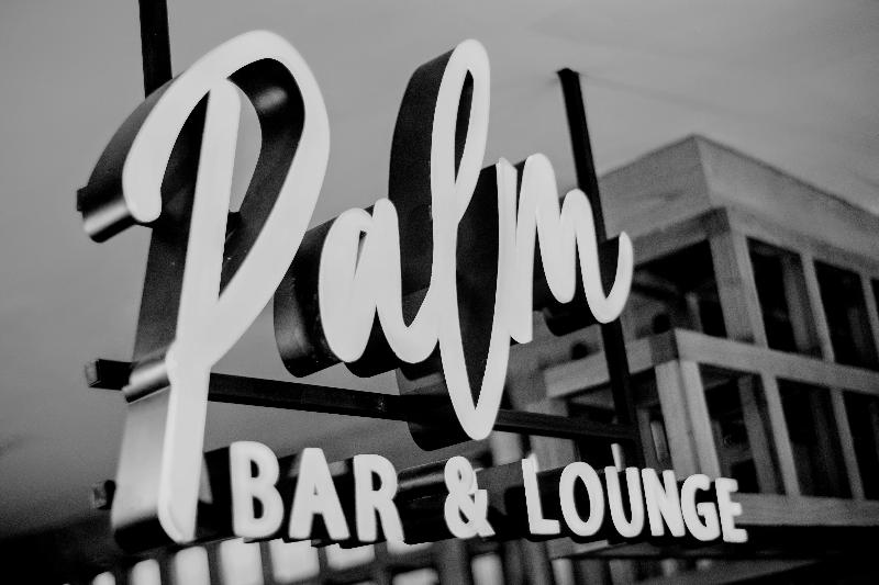 Astara Hotel Balikpapan - Bar
