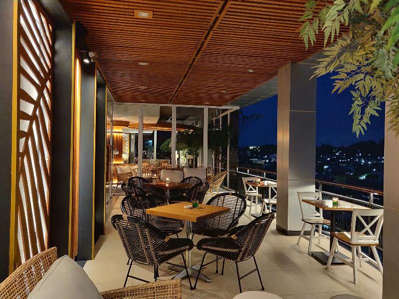 Astara Hotel Balikpapan - Restoran