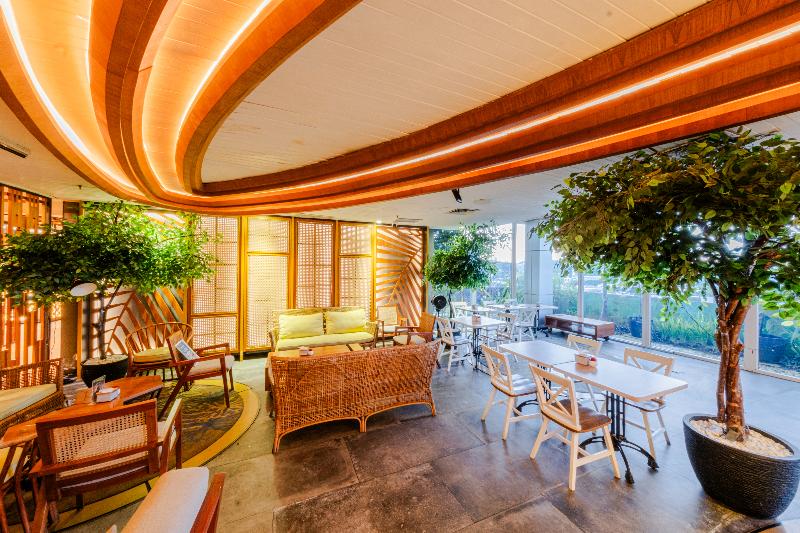 Astara Hotel Balikpapan - Restoran