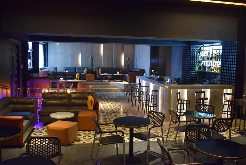 GRAMM HOTEL by Ambarrukmo - Bar