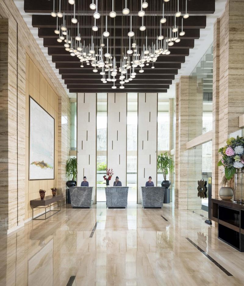GRAMM HOTEL by Ambarrukmo - Lobi