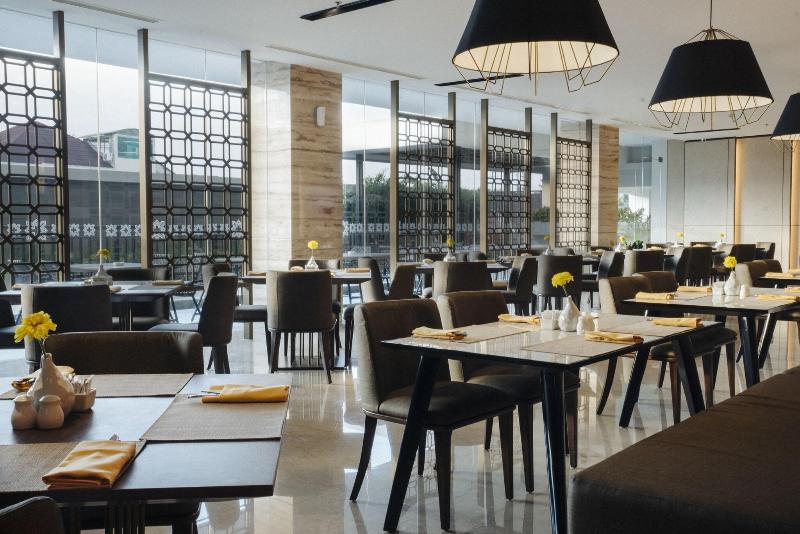 GRAMM HOTEL by Ambarrukmo - Restoran