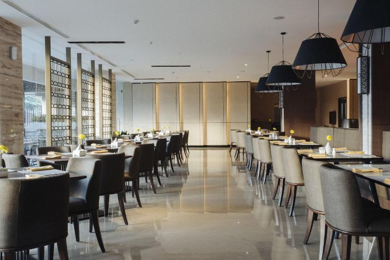 GRAMM HOTEL by Ambarrukmo - Restoran