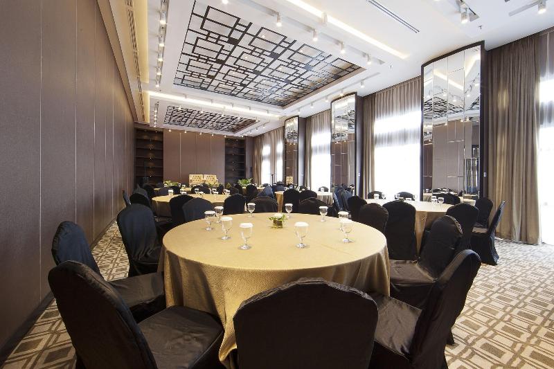 De Paviljoen Bandung - Toplantı