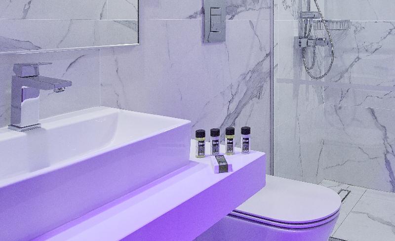 The Blue Ivy Hotel And Suites - Oda
