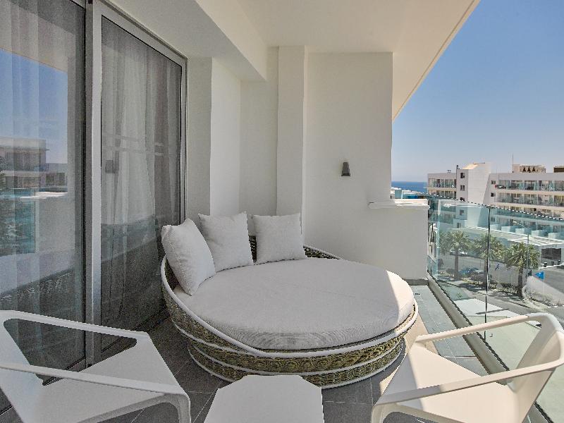 The Blue Ivy Hotel And Suites - Oda