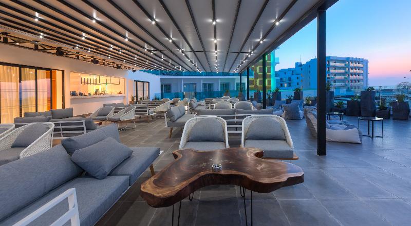 The Blue Ivy Hotel And Suites - Teras