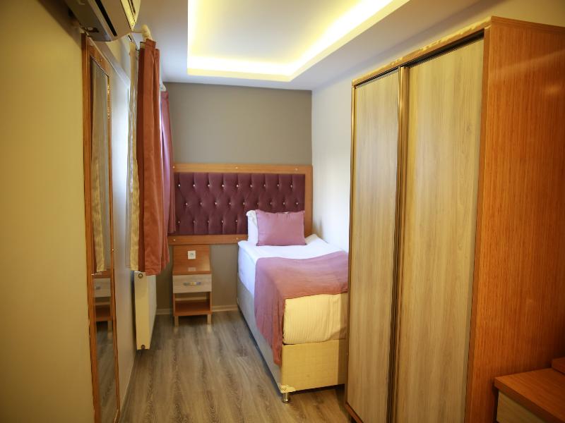 Black Pearl Hotel - Oda