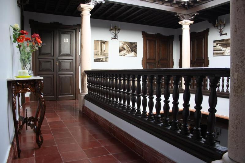 Hotel La Ciudad - Lobi