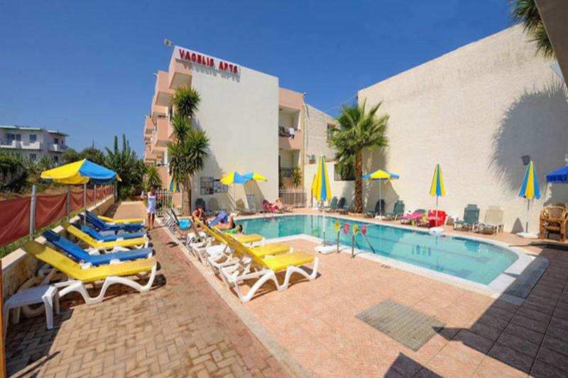 Vagelis Comfort Apartments - Havuz