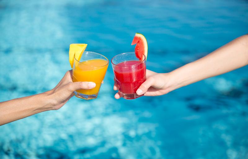 Baba Beach Club Hotel Hua Hin by Sri Panwa - Bar