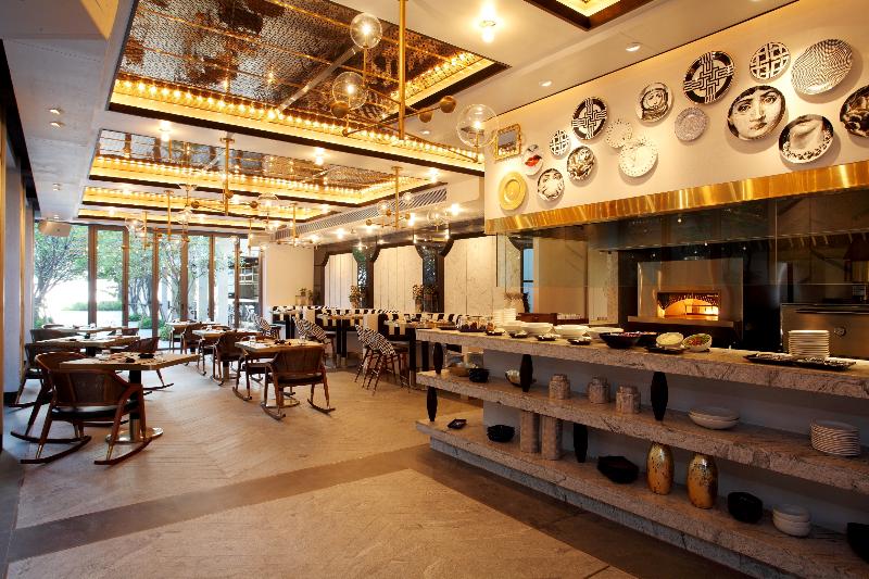 Baba Beach Club Hotel Hua Hin by Sri Panwa - Restoran