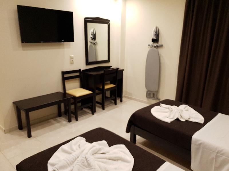 24 Seven Boutique Hotel - Oda
