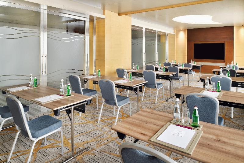 Crowne Plaza Dubai Marina - Toplantı