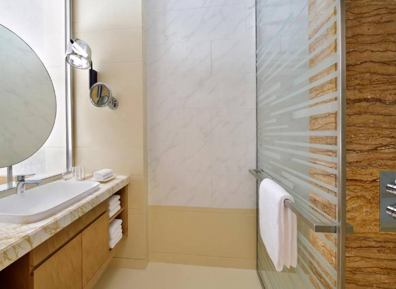 Crowne Plaza Dubai Marina - Oda