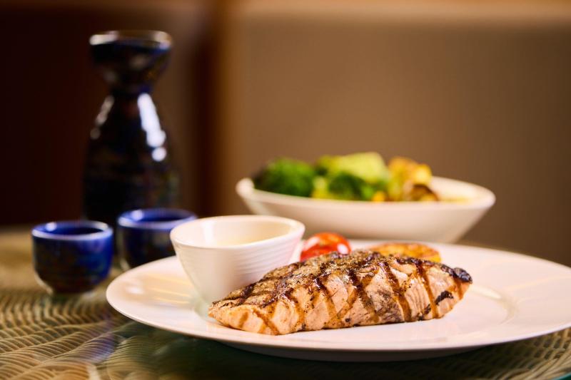 Crowne Plaza Dubai Marina - Restoran
