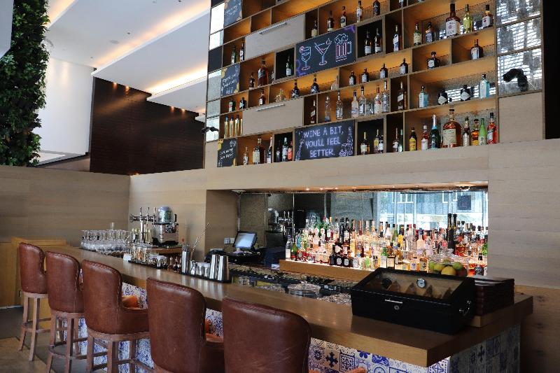 Crowne Plaza Dubai Marina - Restoran