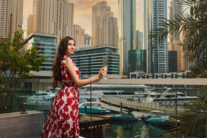 Crowne Plaza Dubai Marina - Restoran