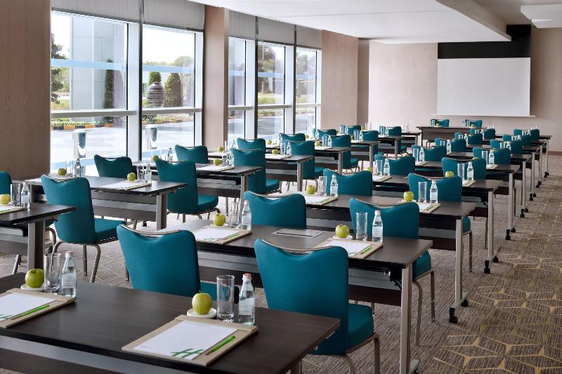 Holiday Inn & Suites Dubai Festival City - Toplantı