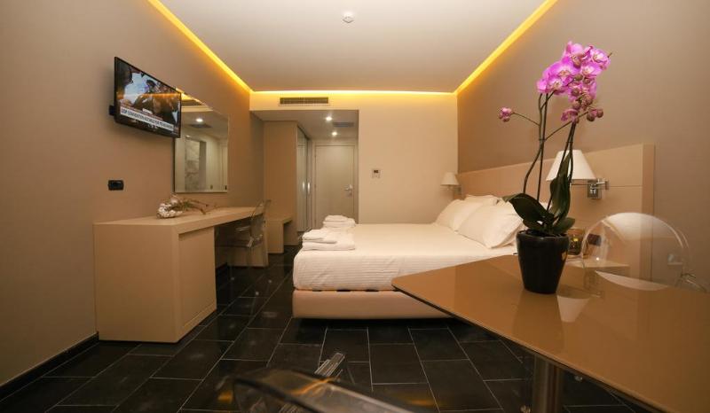 Palace hotel Vlore - Oda