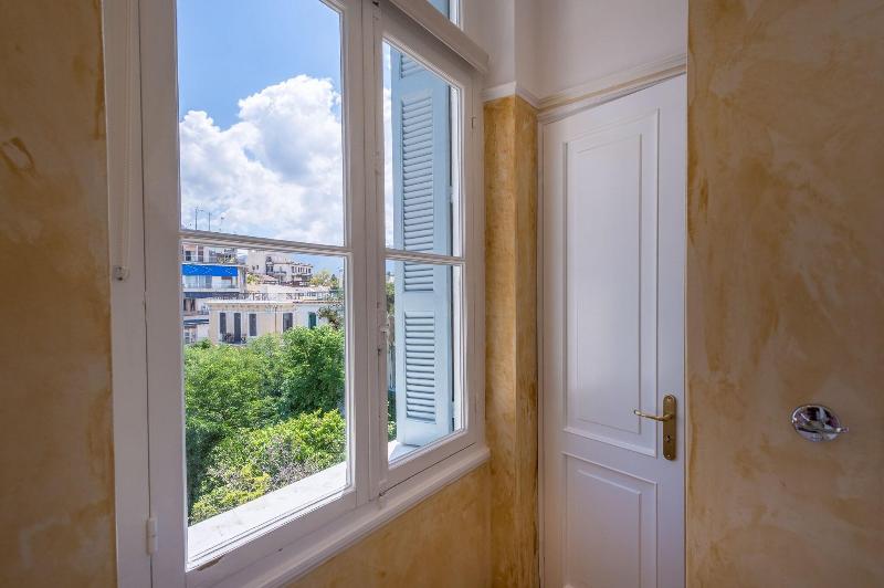 Palladian Home - Oda