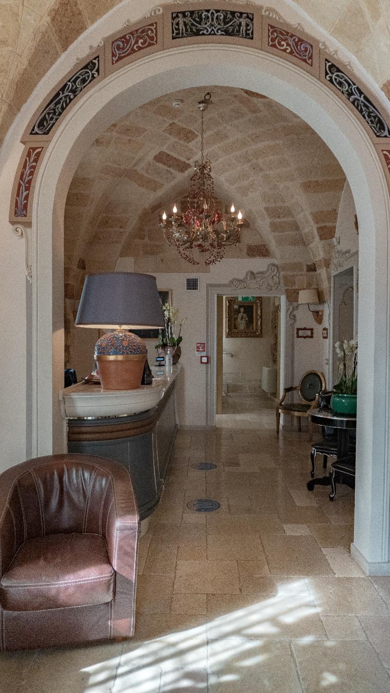 Kelina Charme Hotel - Lobi