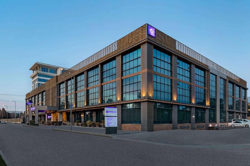 Wyndham Baku - Genel