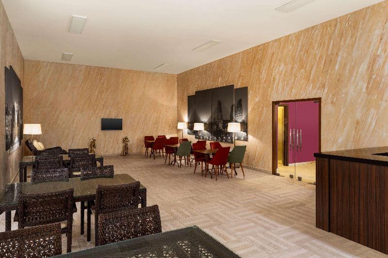 Wyndham Baku - Genel