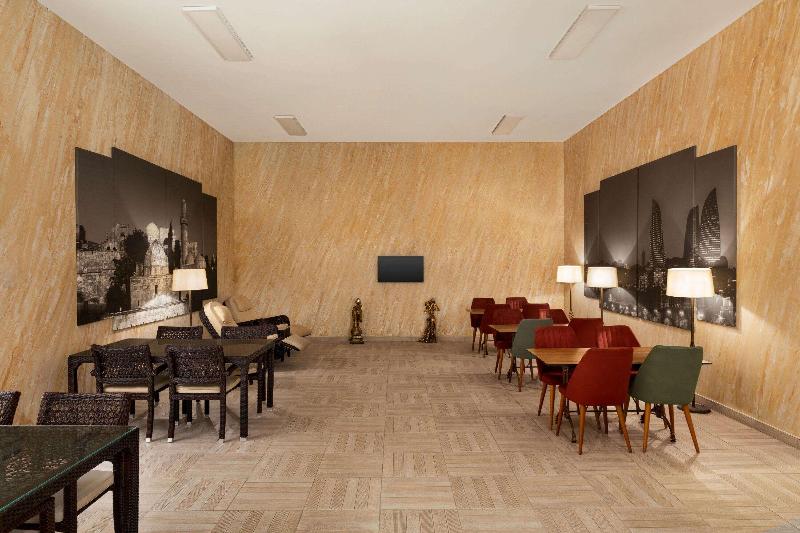 Wyndham Baku - Genel