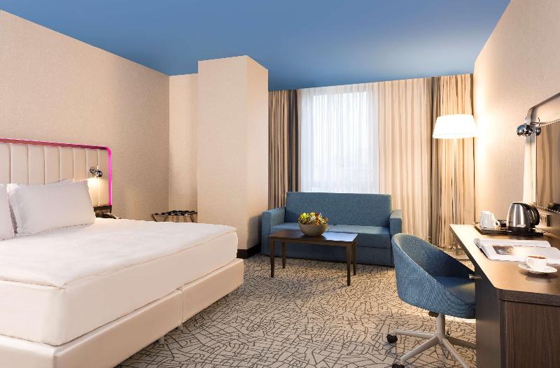 Park Inn by Radisson Istanbul Atasehir - Oda