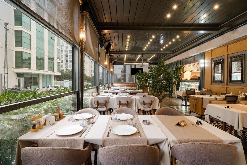Park Inn by Radisson Istanbul Atasehir - Restoran