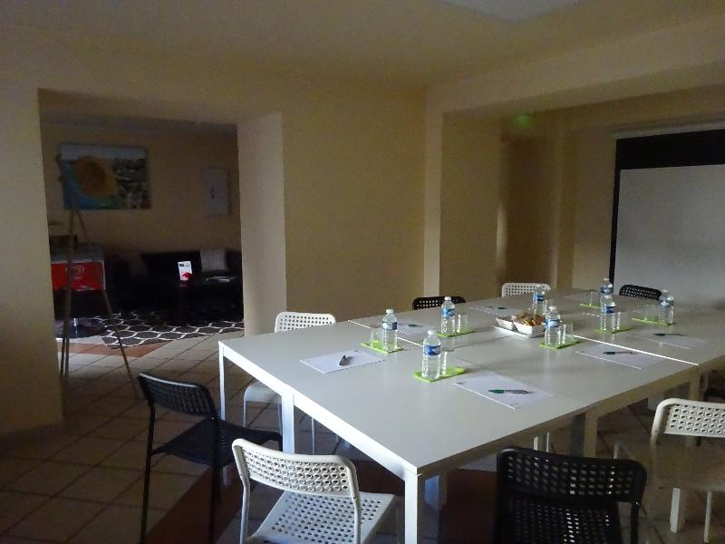 Residence les Cordeliers - Toplantı