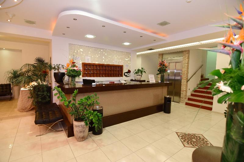 Dionisos Hotel - Lobi