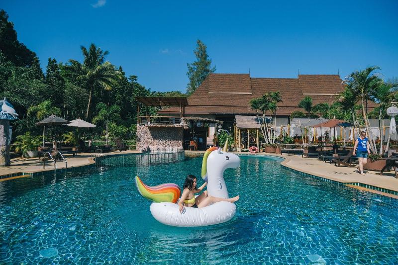 Poonsiri Resort Aonang - Havuz