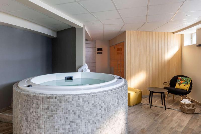 Best Western La Porte Des Chateaux - Aktivite