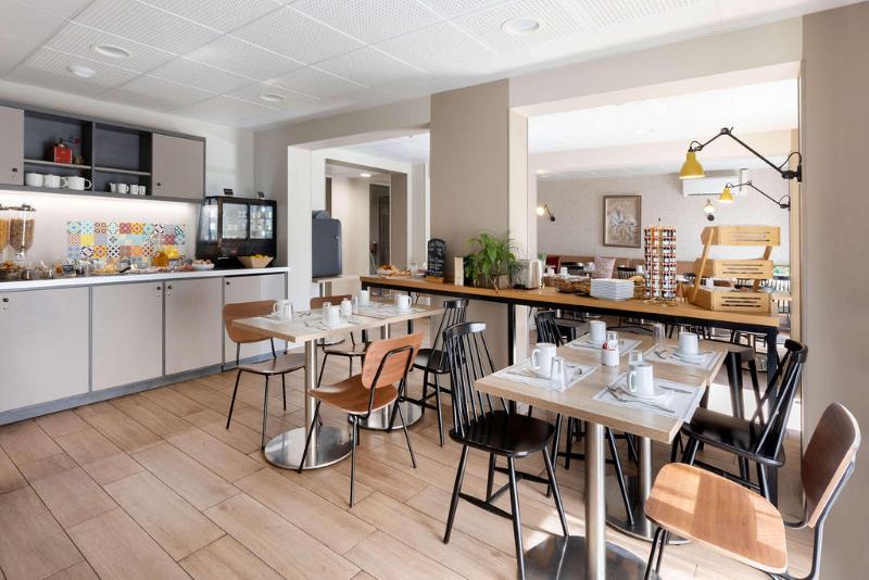 Best Western La Porte Des Chateaux - Restoran