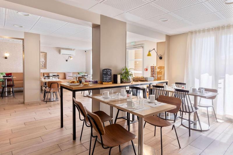 Best Western La Porte Des Chateaux - Restoran