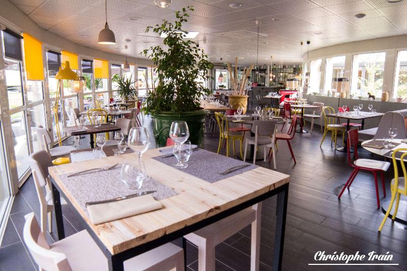 Best Western La Porte Des Chateaux - Restoran
