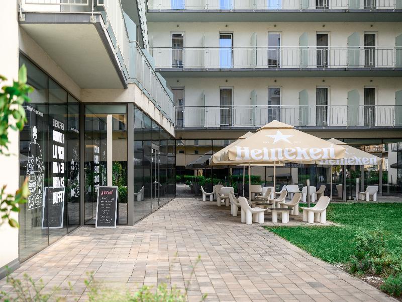 Akeah Verdi Budapest - Teras