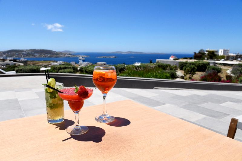 Aletro Cottage Houses - Bar