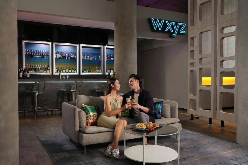Aloft Jakarta Wahid Hasyim - Bar