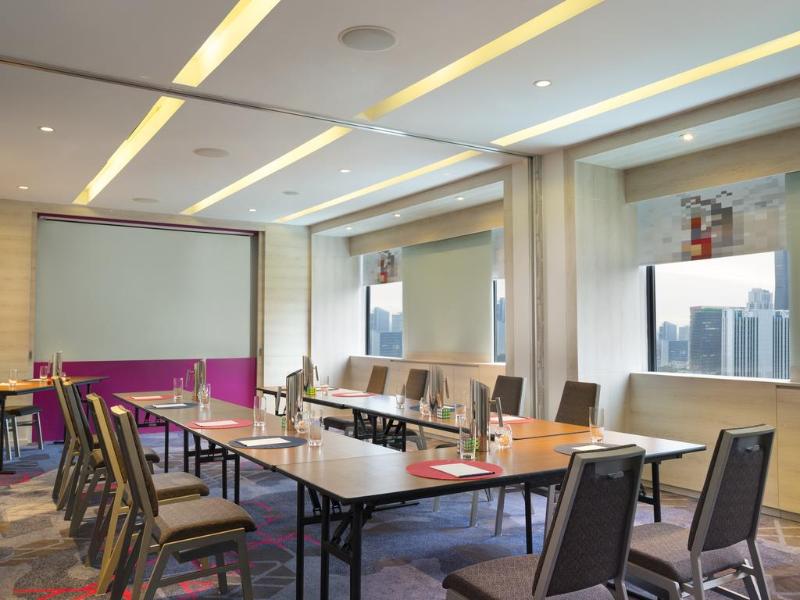Aloft Jakarta Wahid Hasyim - Toplantı